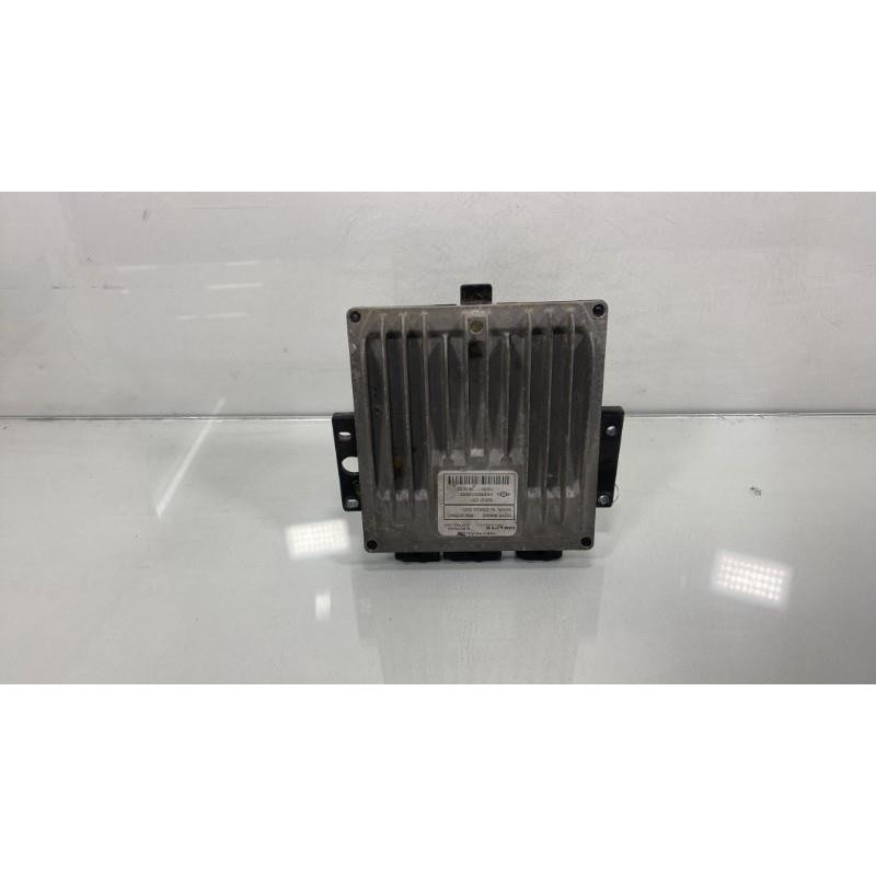 Calculateur moteur RENAULT CLIO 2 Photo n°2