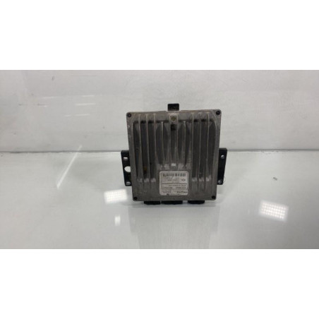 Calculateur moteur RENAULT CLIO 2