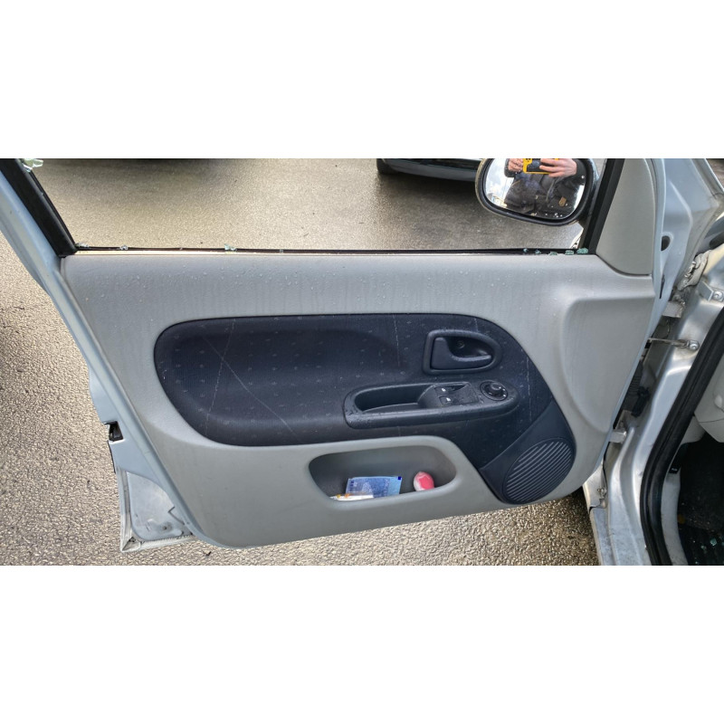 Calculateur moteur RENAULT CLIO 2 Photo n°6
