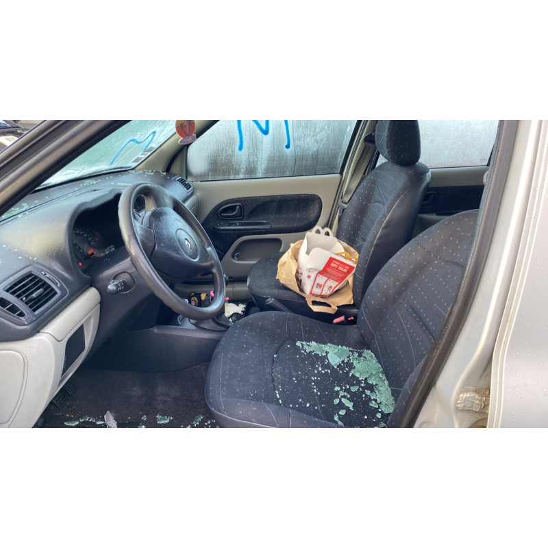 Calculateur moteur RENAULT CLIO 2 Photo n°16
