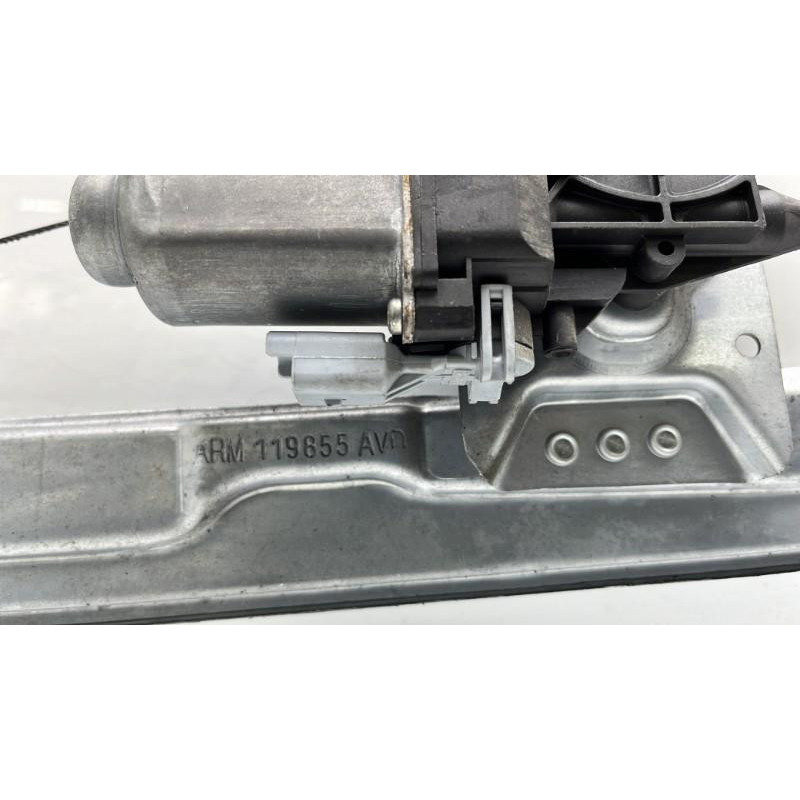 Leve vitre electrique avant droit PEUGEOT 207 Photo n°1