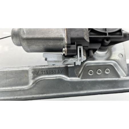 Leve vitre electrique avant droit PEUGEOT 207 Photo n°1