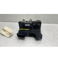 Serrure avant droit FORD FIESTA 5