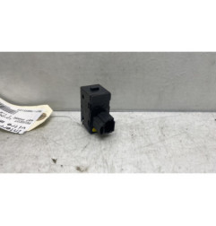 Interrupteur de leve vitre arriere droit PEUGEOT 407
