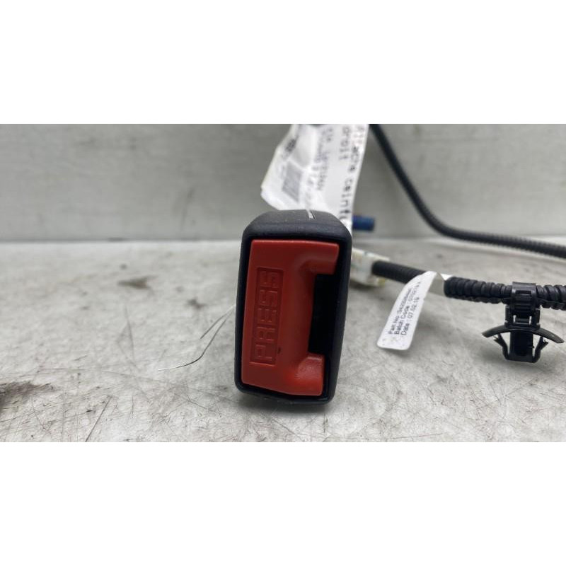 Attache ceinture avant droit KIA PICANTO 3 Photo n°5