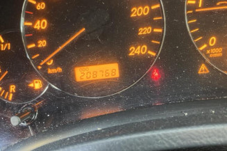 Pretensionneur de ceinture avant gauche TOYOTA AVENSIS 2