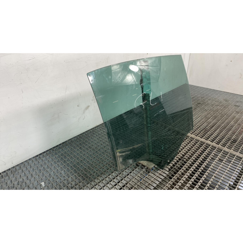 Vitre arriere droit RENAULT MEGANE 4 Photo n°4