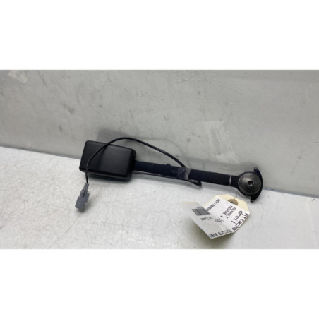 Attache ceinture avant droit RENAULT MEGANE 4