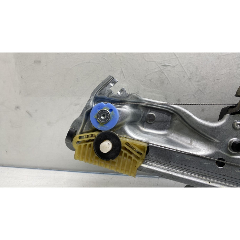 Leve vitre electrique arriere droit RENAULT MEGANE 4 Photo n°1