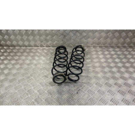 Ressort de suspension arriere droit PEUGEOT 208 2 Photo n°1