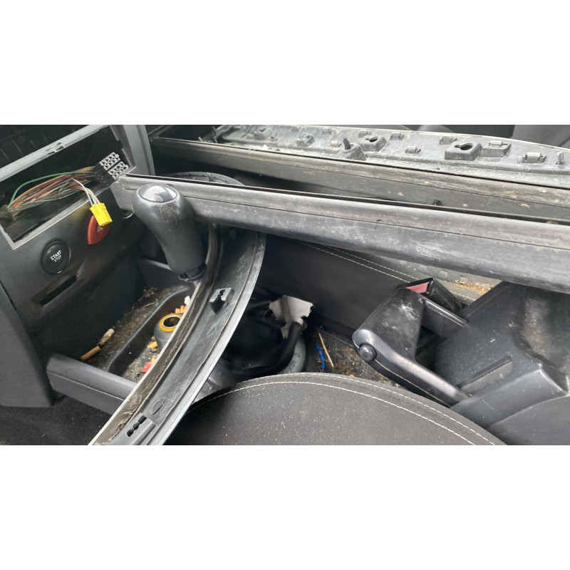 Boitier UCH RENAULT MEGANE 2 Photo n°9