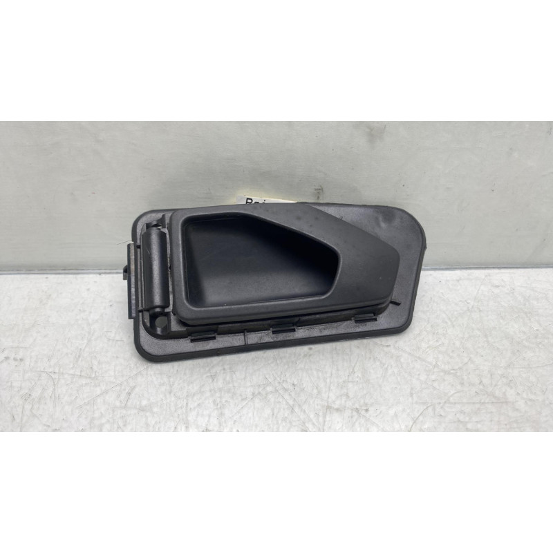 Poignee interieur arriere droit PEUGEOT 306 Photo n°2