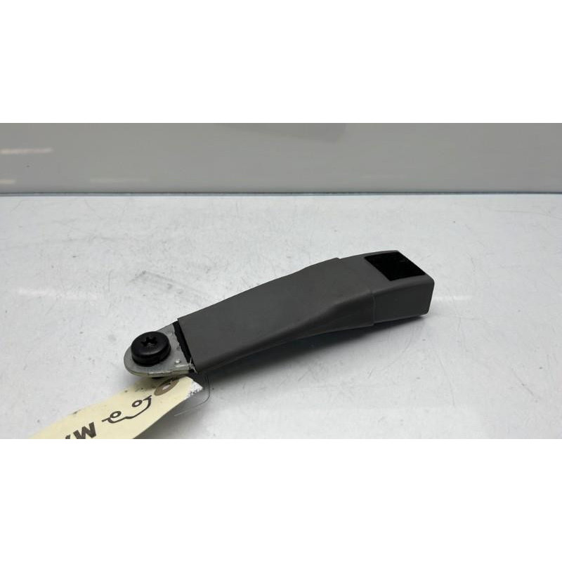 Attache ceinture avant droit DODGE CALIBER Photo n°1