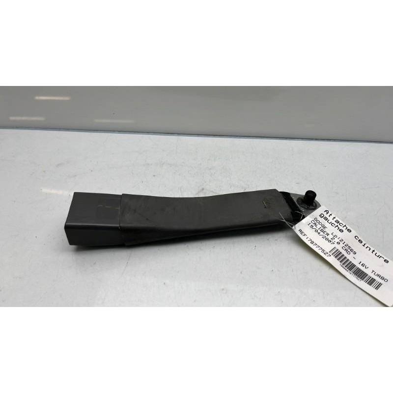 Attache ceinture avant gauche DODGE CALIBER Photo n°1