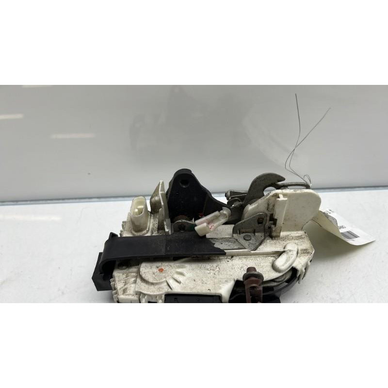 Serrure arriere droit DODGE CALIBER Photo n°6