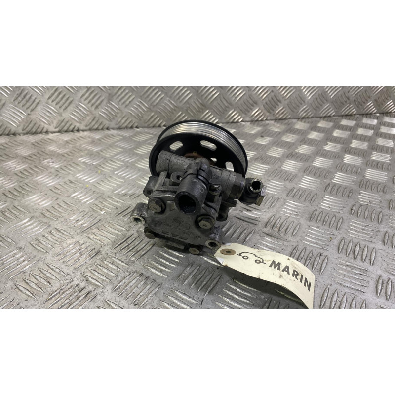 Pompe de direction VOLKSWAGEN BORA Photo n°1