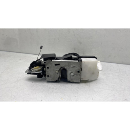 Serrure avant droit VOLKSWAGEN FOX Photo n°1