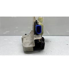Serrure avant droit VOLKSWAGEN POLO 4