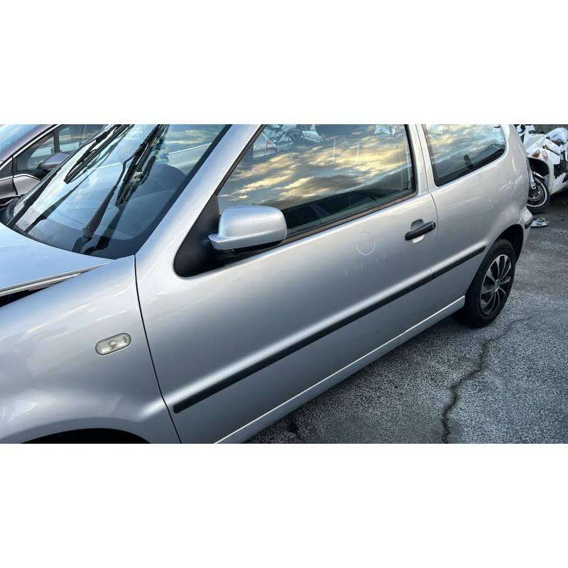 Moteur essuie glace avant VOLKSWAGEN POLO 3 Photo n°8