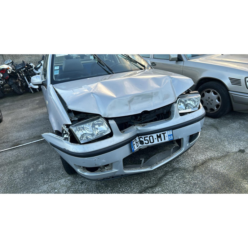 Moteur essuie glace avant VOLKSWAGEN POLO 3 Photo n°15