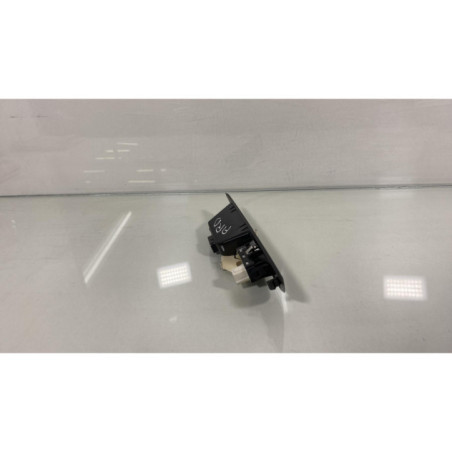 Interrupteur de leve vitre arriere droit PEUGEOT 208 2 Photo n°1