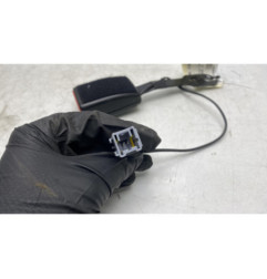 Attache ceinture avant droit PEUGEOT 208 1 Photo n°1
