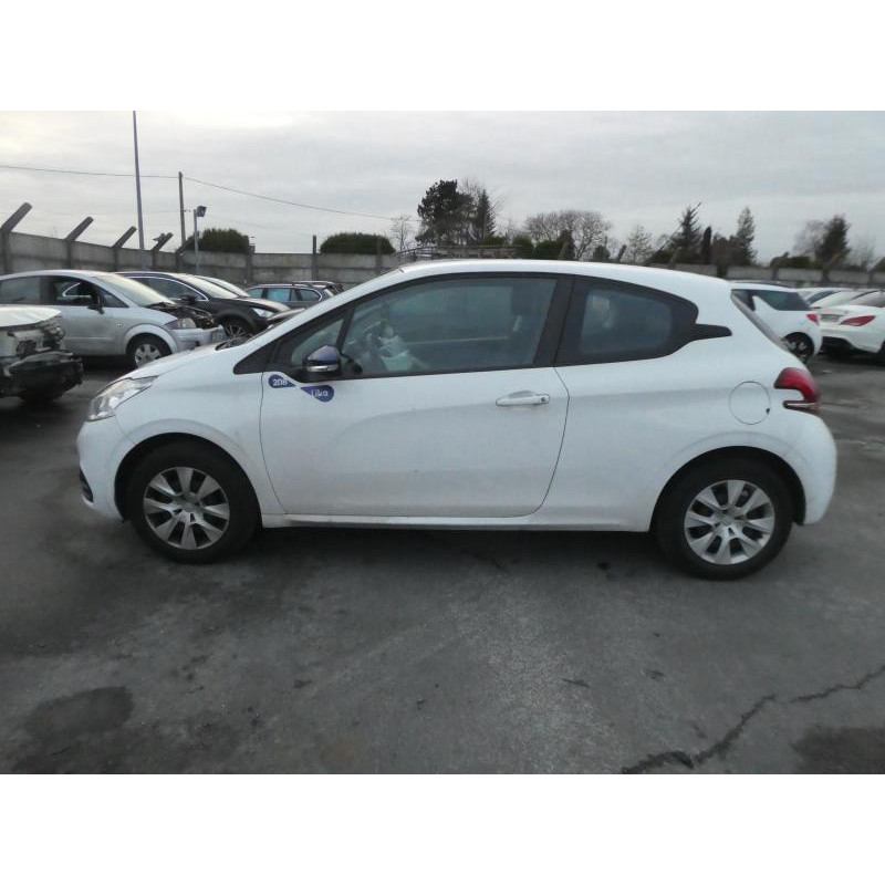 Boitier BSI PEUGEOT 208 1 Photo n°14
