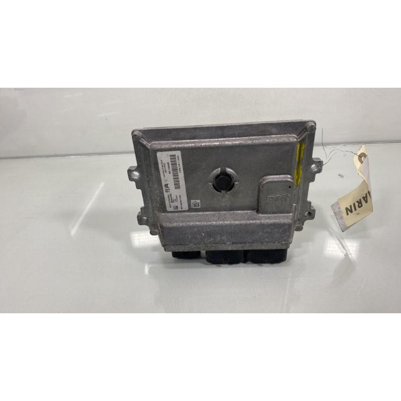 Calculateur moteur PEUGEOT 208 1 Photo n°3