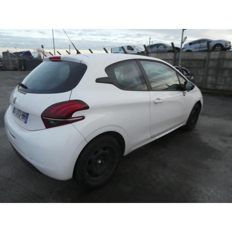 Cremaillere assistee PEUGEOT 208 1 Photo n°8