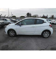 Cremaillere assistee PEUGEOT 208 1