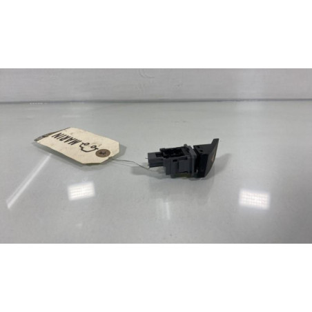 Bouton de warning TOYOTA VERSO