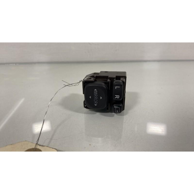 Commande retroviseurs TOYOTA VERSO Photo n°3