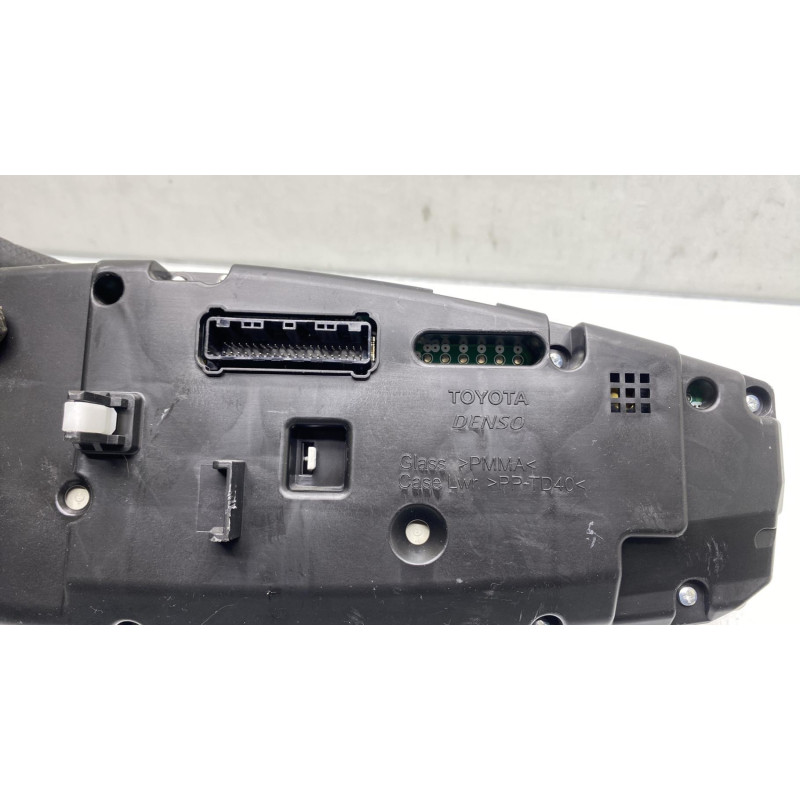 Compteur TOYOTA VERSO Photo n°3