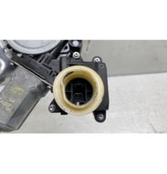 Leve vitre electrique arriere gauche TOYOTA VERSO Photo n°1