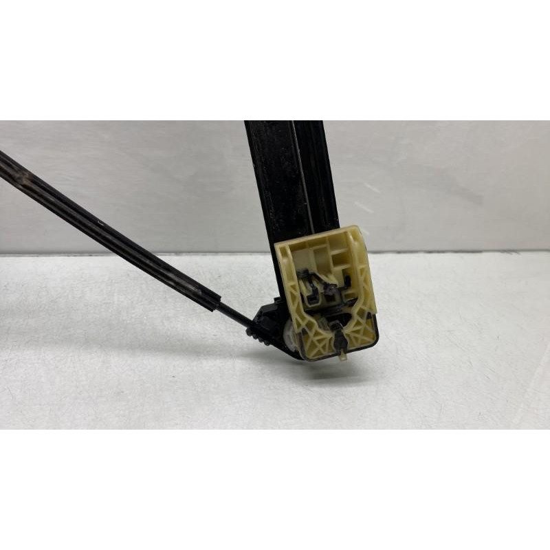 Leve vitre electrique avant droit SEAT IBIZA 5 Photo n°1