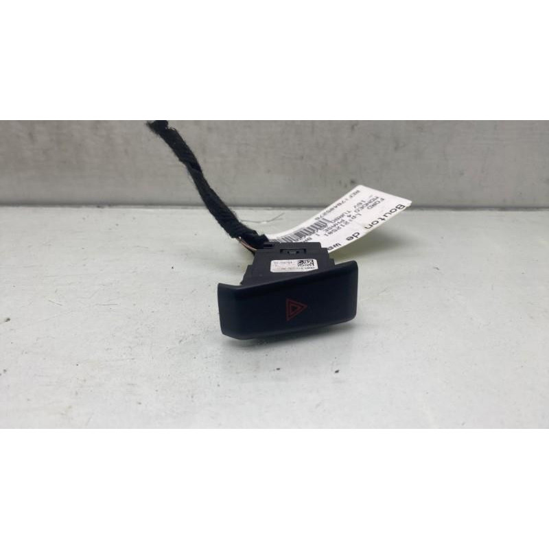 Bouton de warning FORD MONDEO 4 Photo n°1