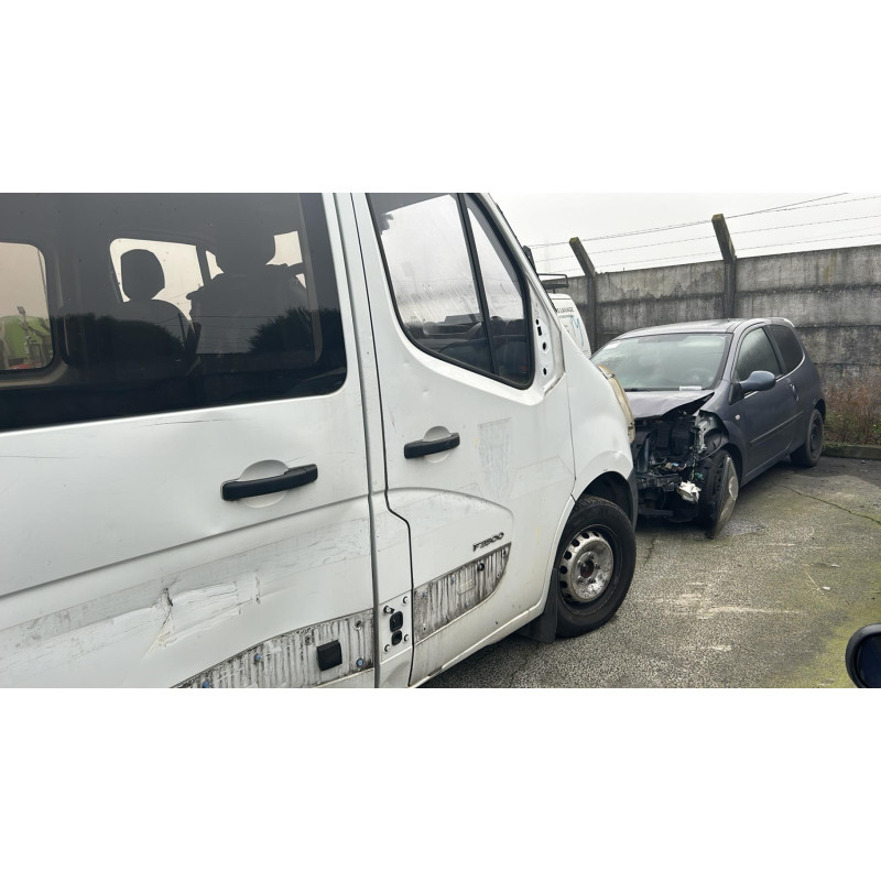 Pompe lave glace avant RENAULT MASTER 3 Photo n°4