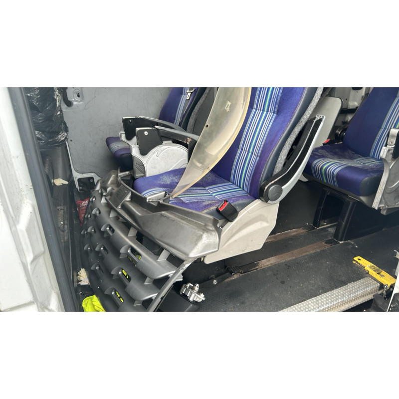 Pompe lave glace avant RENAULT MASTER 3 Photo n°17
