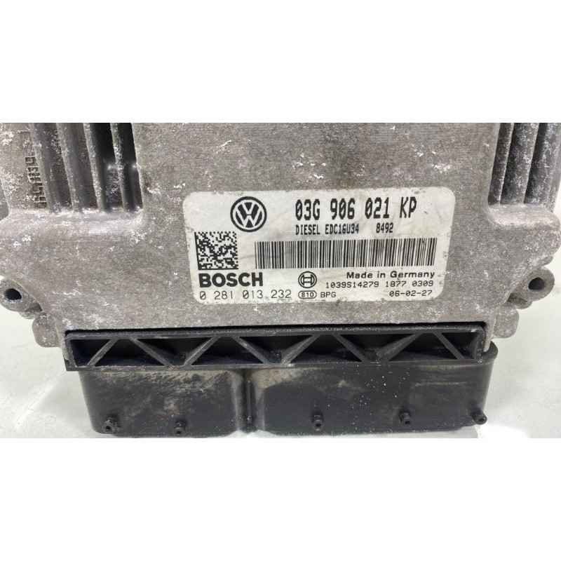 Calculateur moteur VOLKSWAGEN GOLF PLUS Photo n°1