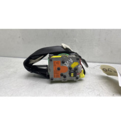 Pretensionneur de ceinture avant droit TOYOTA AURIS 1