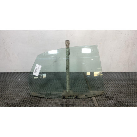 Vitre arriere droit AUDI A4 1 Photo n°1