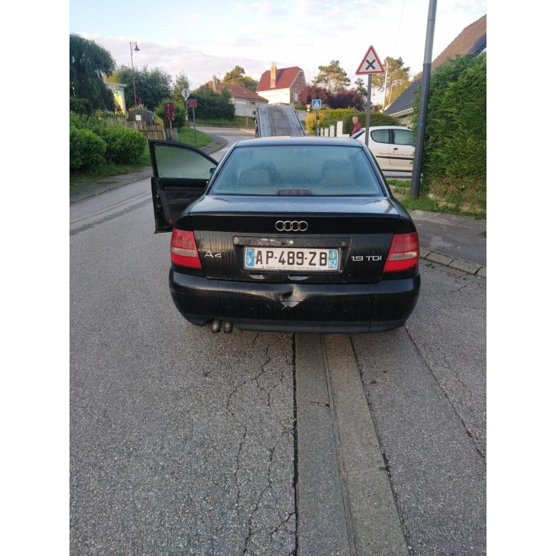 Serrure avant gauche AUDI A4 1 Photo n°11
