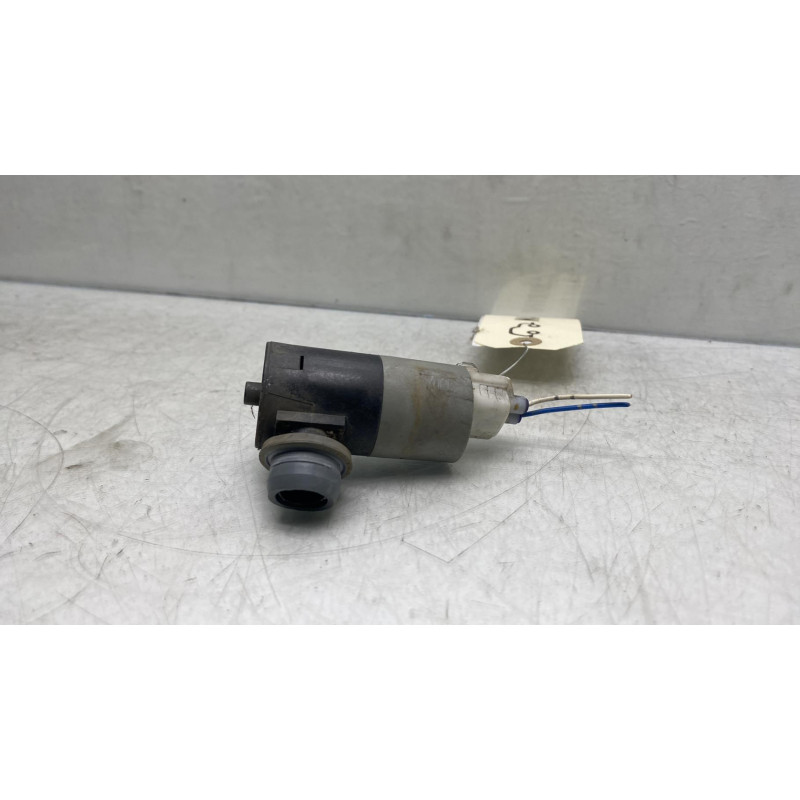 Pompe lave glace arriere TOYOTA AURIS 1 Photo n°3