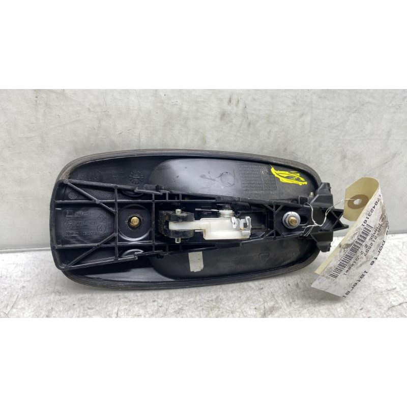 Poignee porte laterale gauche RENAULT TRAFIC 2 Photo n°3