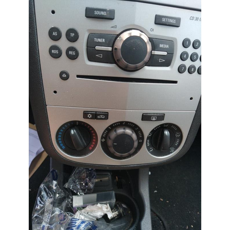 Bouchon de carburant OPEL CORSA D Photo n°10