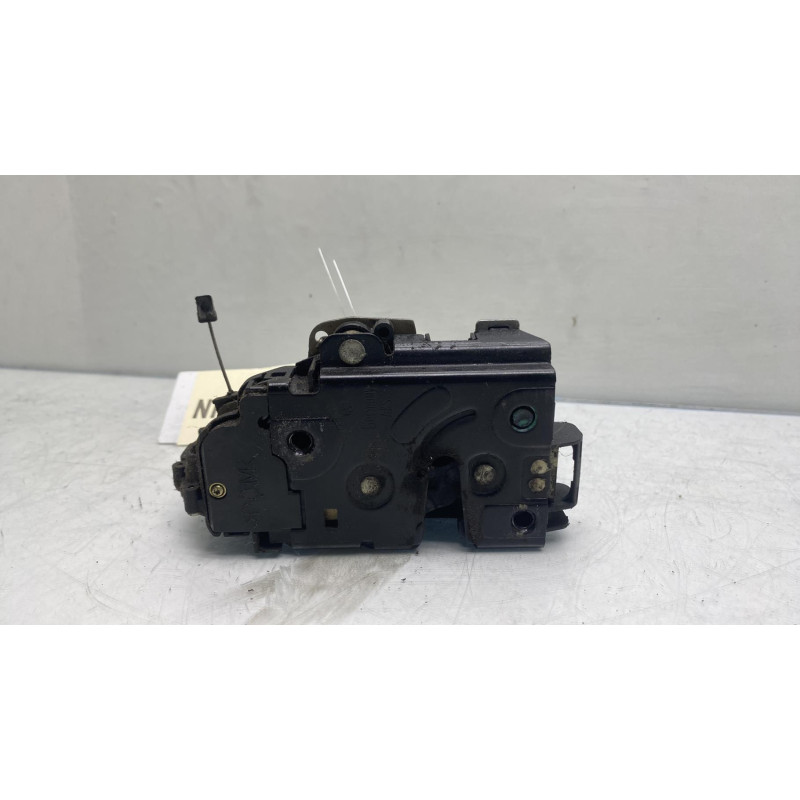 Serrure avant droit VOLKSWAGEN NEW BEETLE 1 Photo n°4