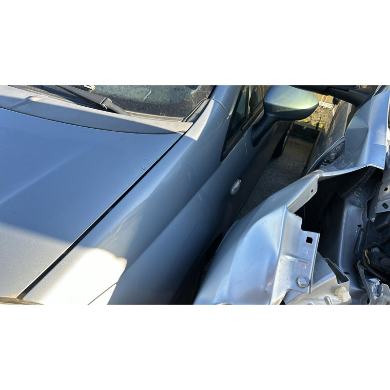 Compresseur clim FIAT GRANDE PUNTO Photo n°4