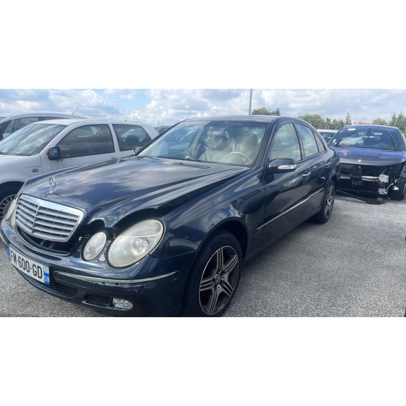 Trappe d'essence MERCEDES CLASSE E 211 Photo n°4