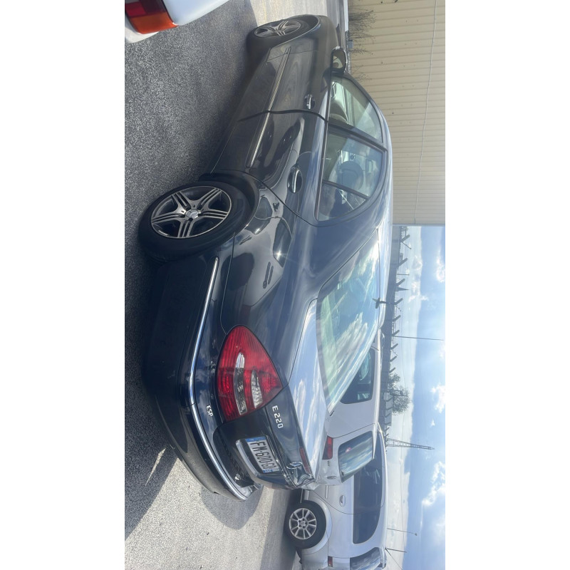 Trappe d'essence MERCEDES CLASSE E 211 Photo n°9