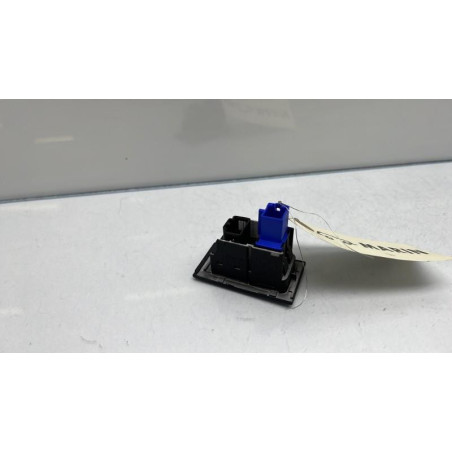 Bouton de warning VOLKSWAGEN SCIROCCO 3